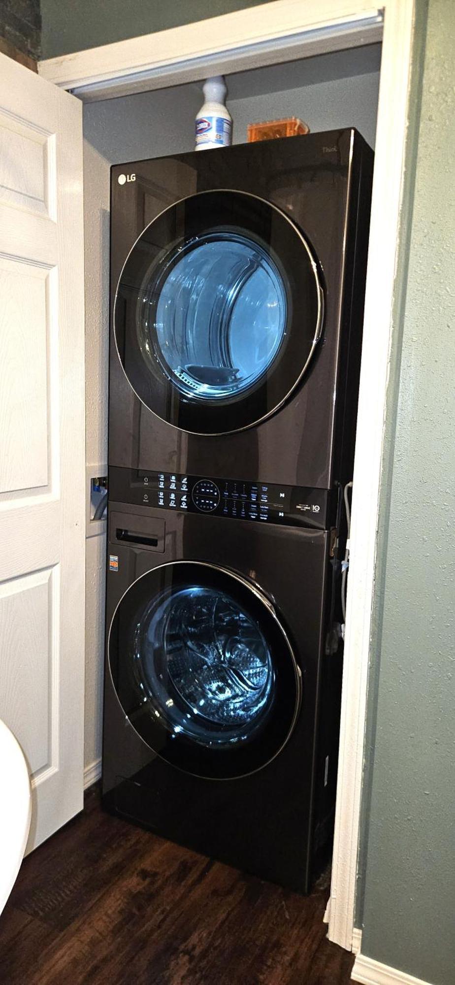 Holiday home Private Cabin- Breakfast - Double Tub - 75in Tv - Sup - Washer Dryer - Bbq